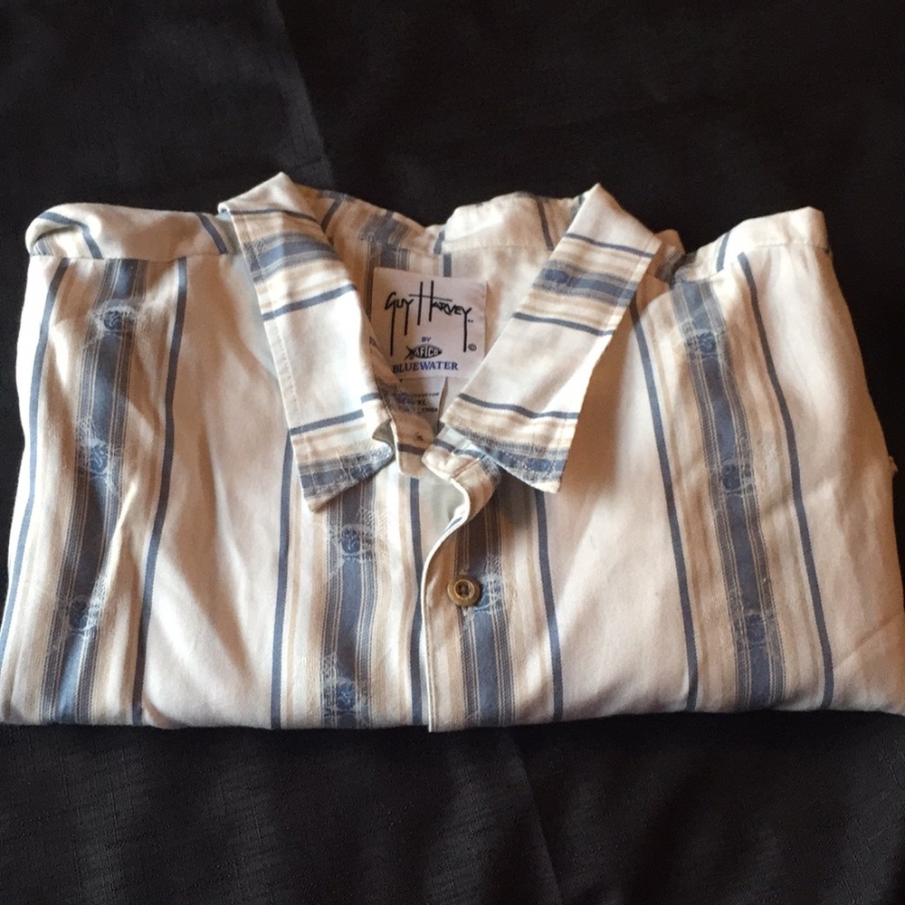 Men’s 2xl Guy Harvey short sleeved shirt